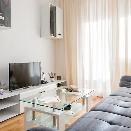 Dino's Apartmán *